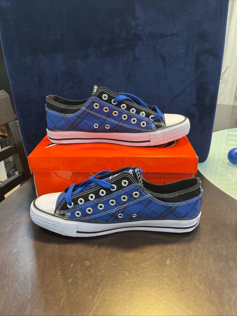Collection’O Men's Low-Top Blue Plaid Lace-Up Sneakers 8.5
